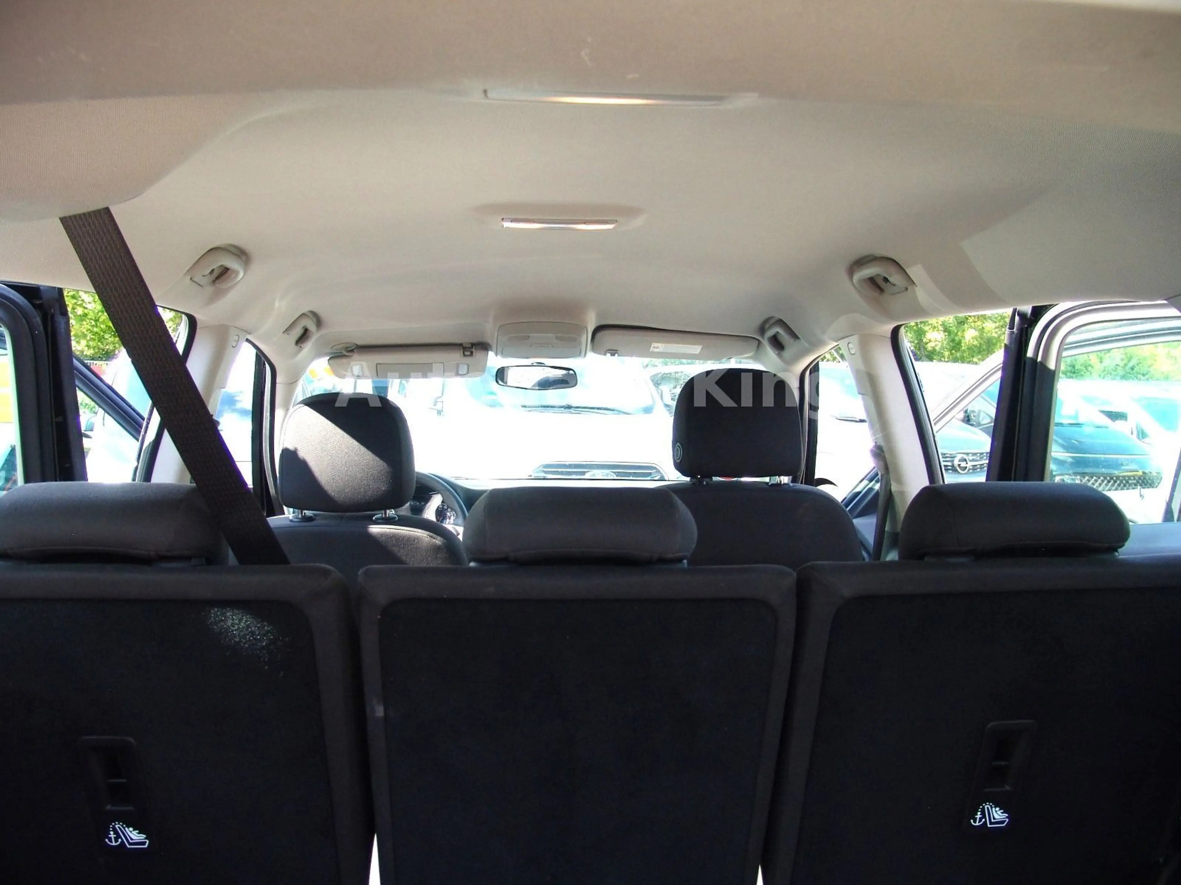 Opel Zafira C Edition- 5Sit — photo 13