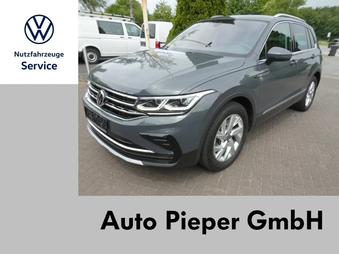 Volkswagen Tiguan 2.0TSI Elegance 4Mo Matrix Ergo AHK 2.5t Klima Grau - 1
