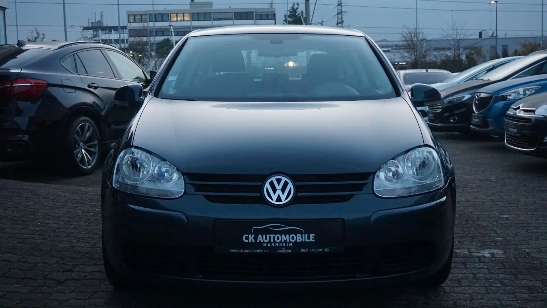 Volkswagen Golf V ComfortlinePDC*MFL*KLIMA*TÜV NEU(11.2027) Blau - 1