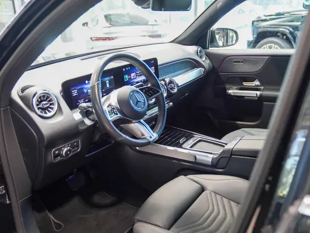 Mercedes-Benz Eqb view 16