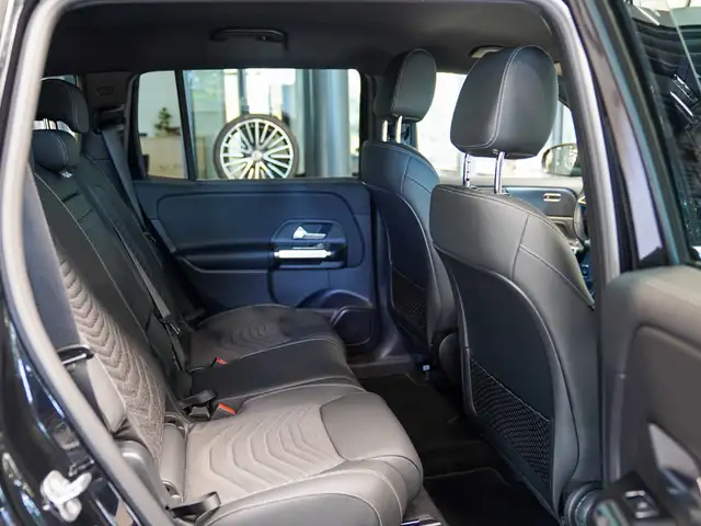 Mercedes-Benz Eqb view 14