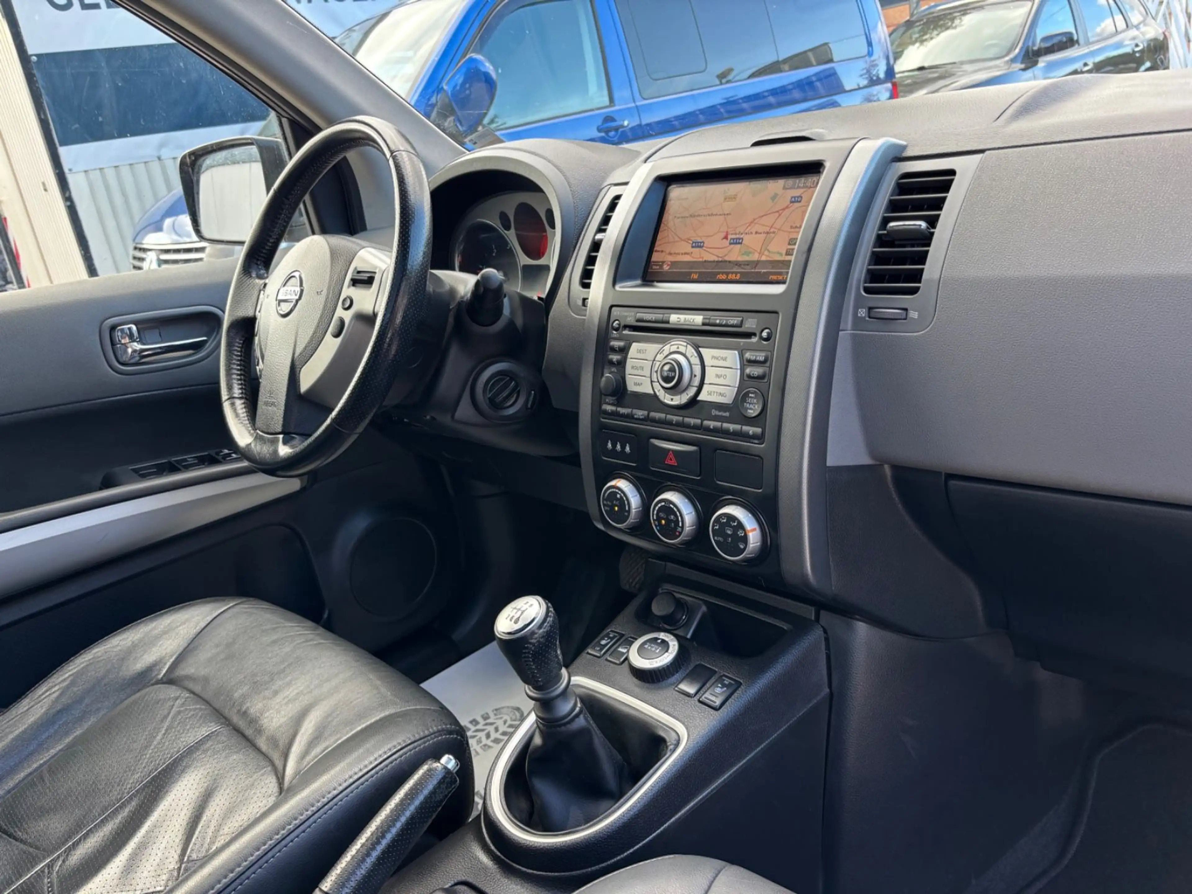 Nissan X-Trail LE 4X4 Klima Leder Navi Panorama SHZ — photo 18