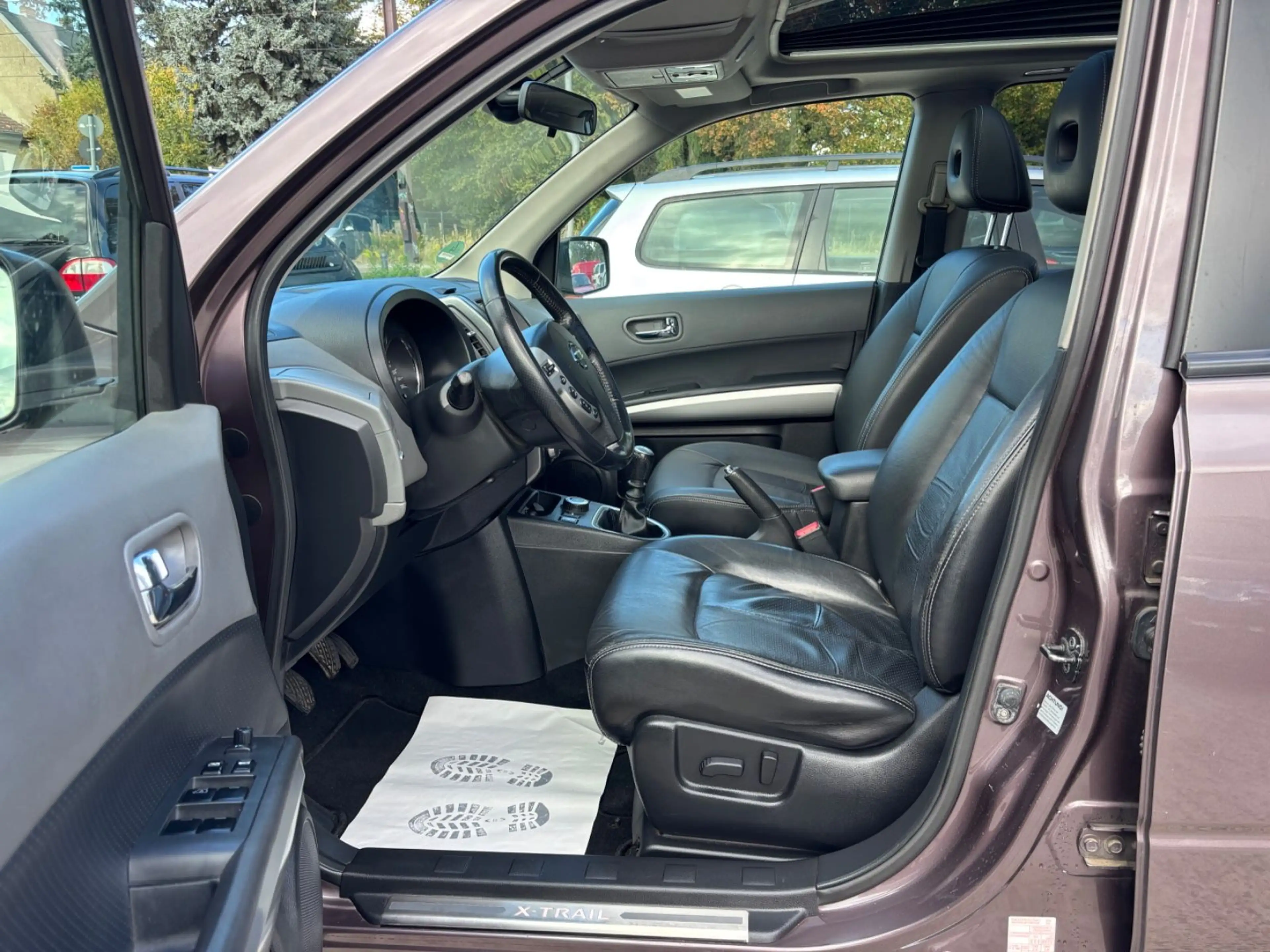 Nissan X-Trail LE 4X4 Klima Leder Navi Panorama SHZ — photo 12