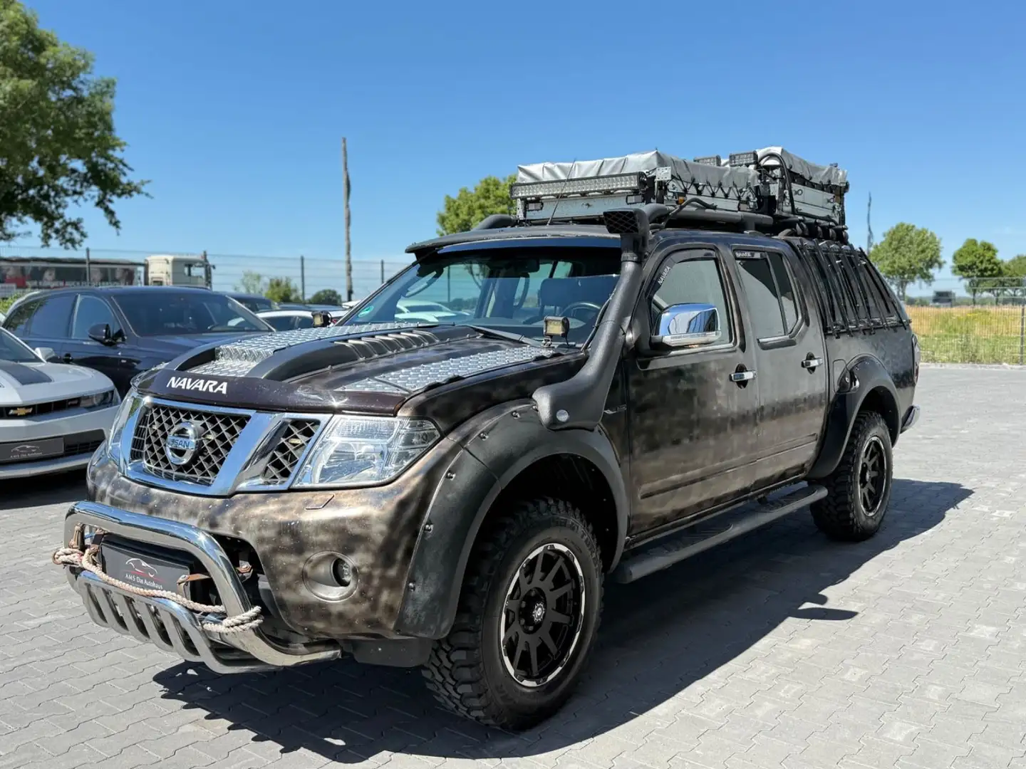 Nissan Navara Pickup 2.5 dCI King Cab  4X4 Leder Navi Stříbrná - 1