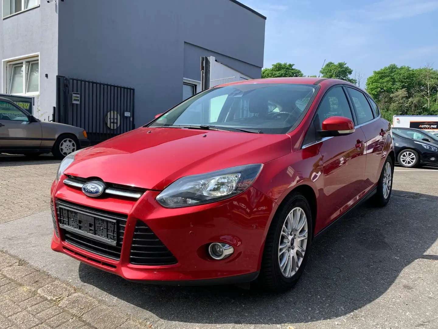 Ford Focus Titanium 1.6*PDC*KLIMA*LEDER*2-HD*TÜV NEU Rouge - 1