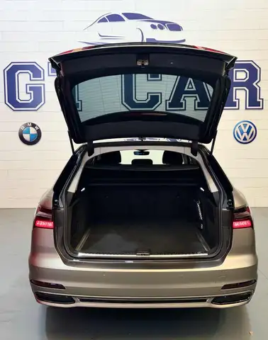 Audi A6 view 9