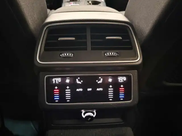 Audi A6 view 18