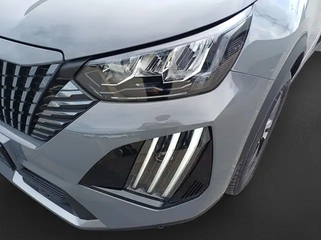Peugeot 2008 view 9