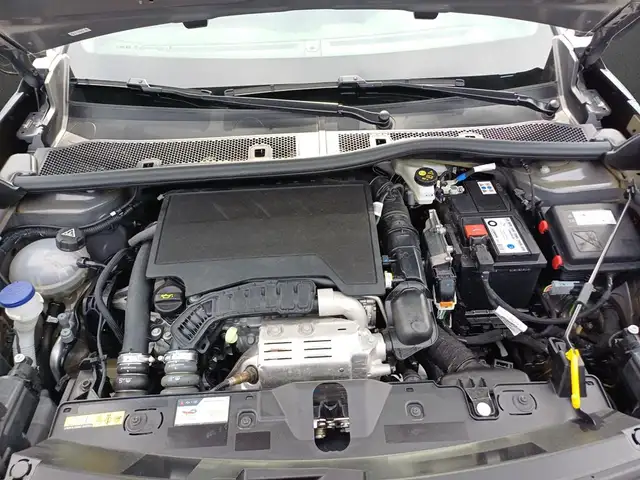 Peugeot 2008 view 5