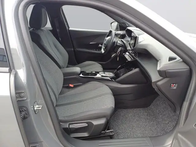 Peugeot 2008 view 11