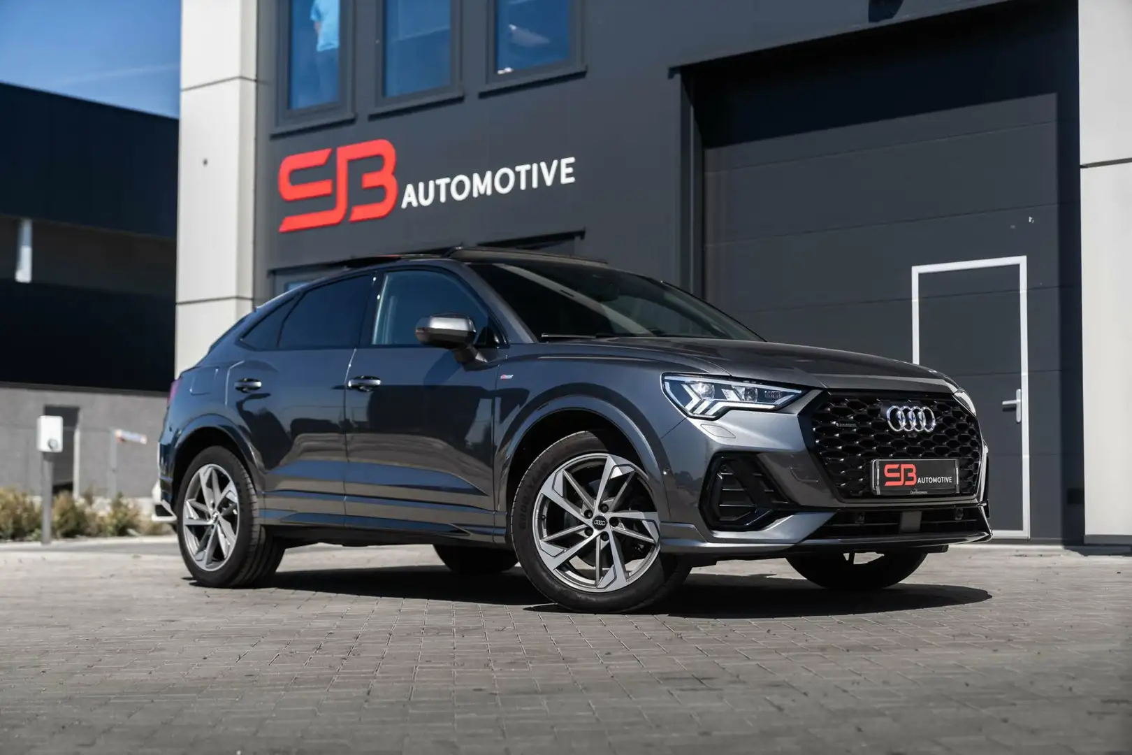 Audi Q3 45 TFSI Quattro 3x S Line Stoel/Stuurverw|Pano|FUL Gris - 1