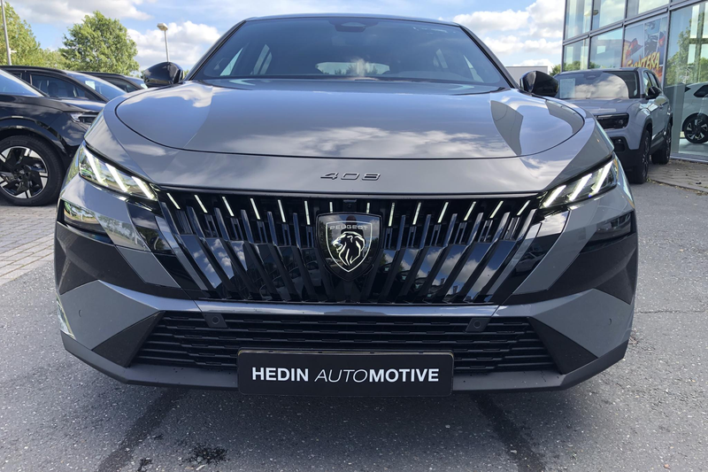 Peugeot 408 e-408 GT Exclusive 58 kWh — photo 8