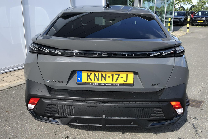 Peugeot 408 e-408 GT Exclusive 58 kWh — photo 6