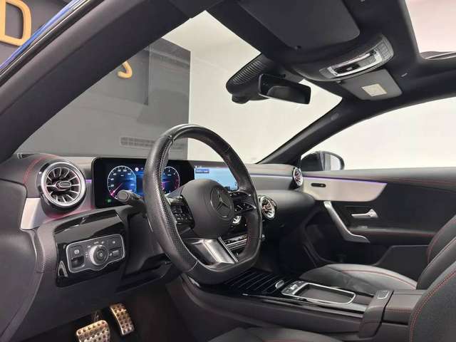 Mercedes-Benz CLA 180 — photo 14