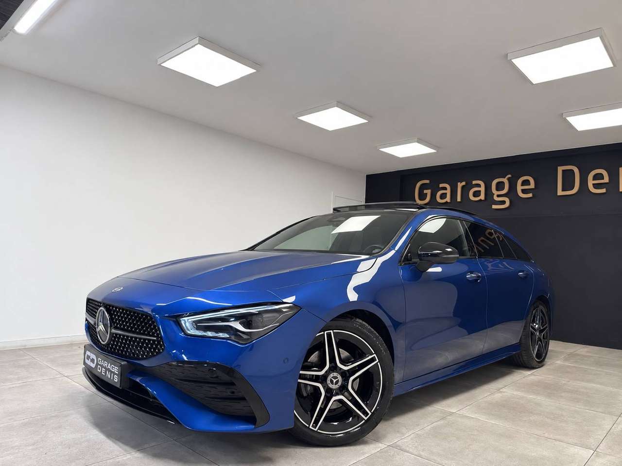 Mercedes-Benz CLA 180 — photo 1