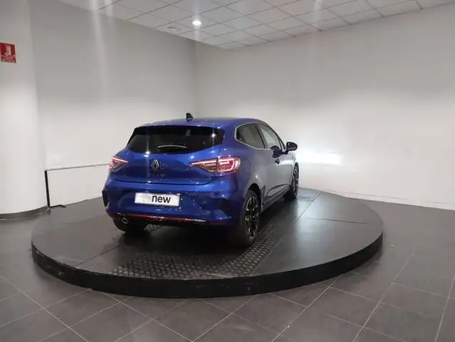 Renault Clio view 4