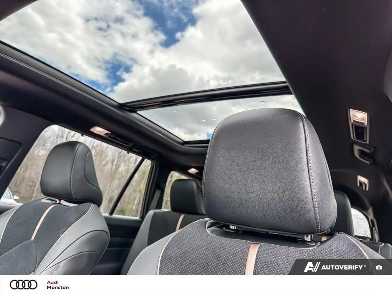 Toyota Grand Highlander снимка Toyota Grand Highlander