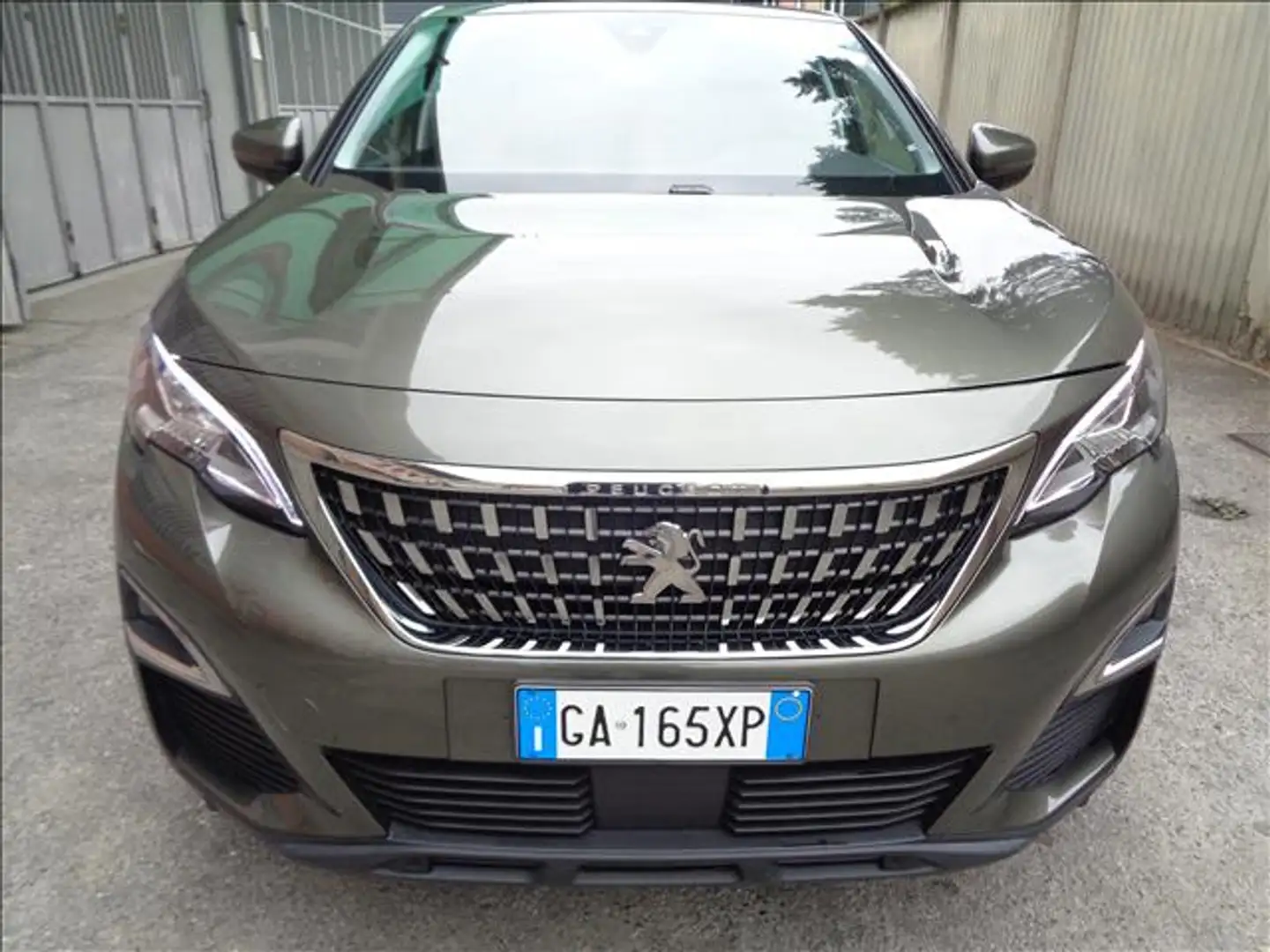 Peugeot 3008 BLUEHDI 130 CV EAT8 S&S ALLURE PACK Grijs - 2