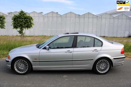 BMW 330 330I Automaat Youngtimer