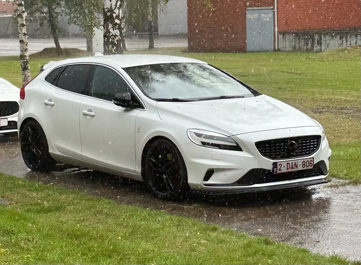 Volvo V40 T5 Geartronic R Design met polestar optimalisatie - 1