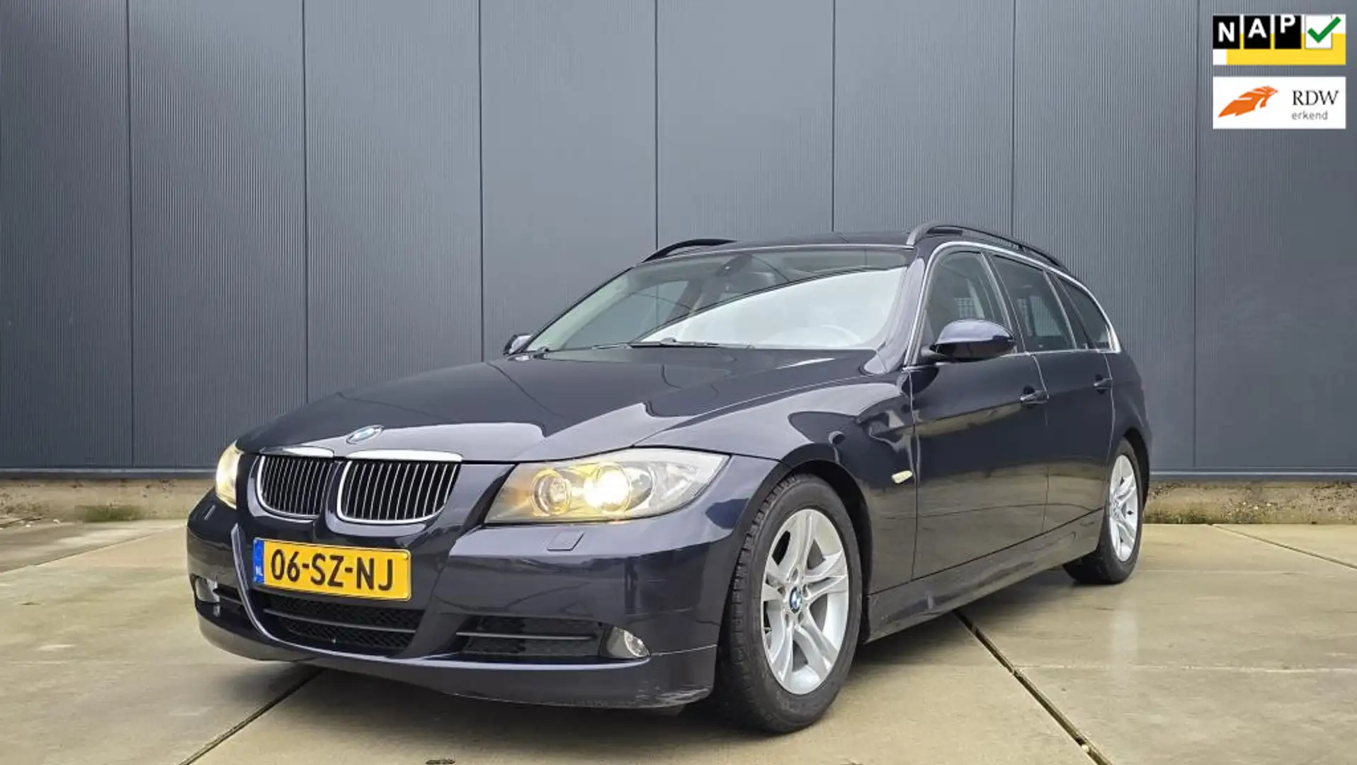 BMW 325 3-serie Touring 325i High Executive DEALER OND Blauw - 1