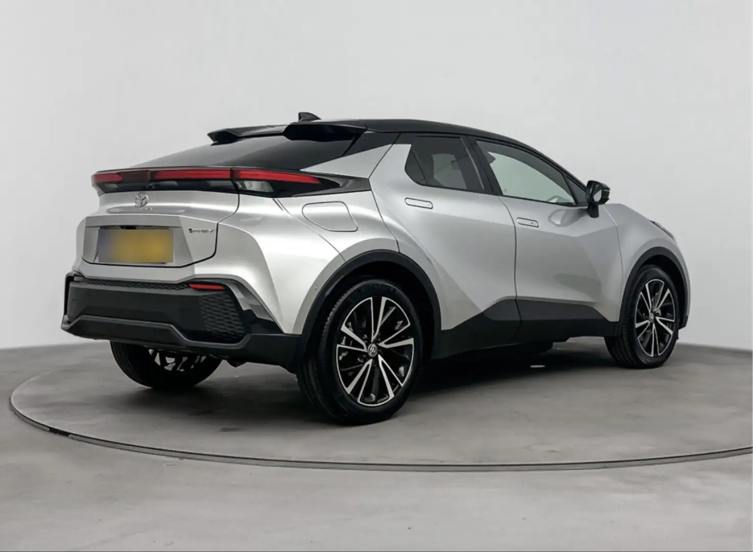 Toyota C-HR 2.0 Plug-in Hybrid 220 Executive Premium Pack | DE Grijs - 2