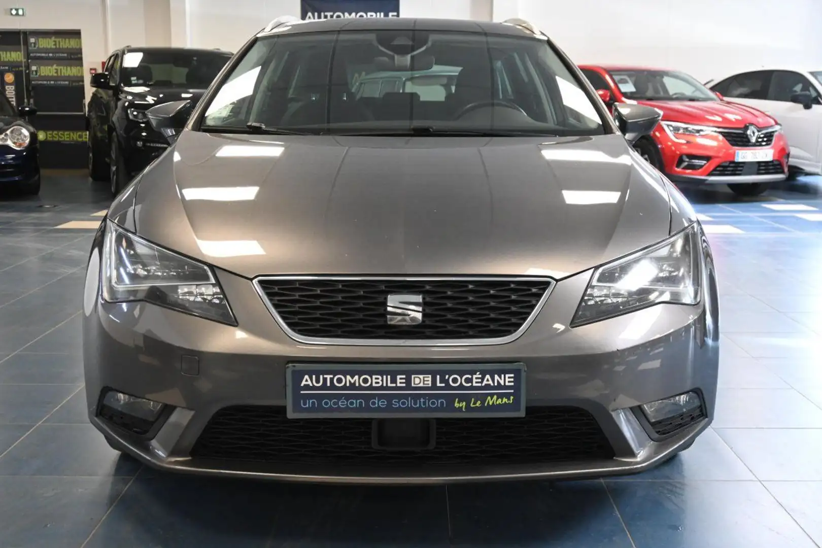 SEAT Leon 2.0 TDI 150 Start/Stop Premium DSG6 Gris - 2