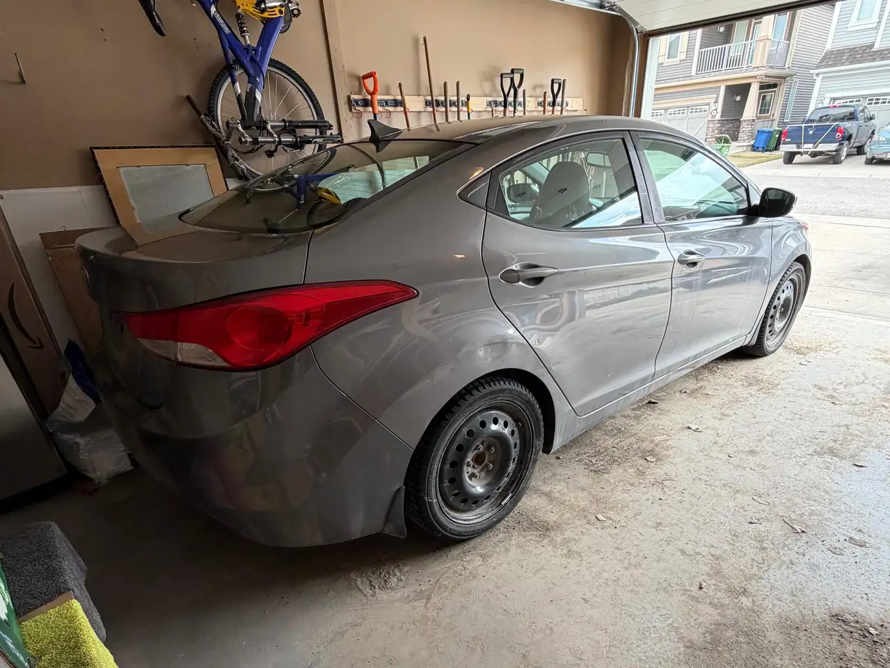 Hyundai ELANTRA снимка Hyundai ELANTRA