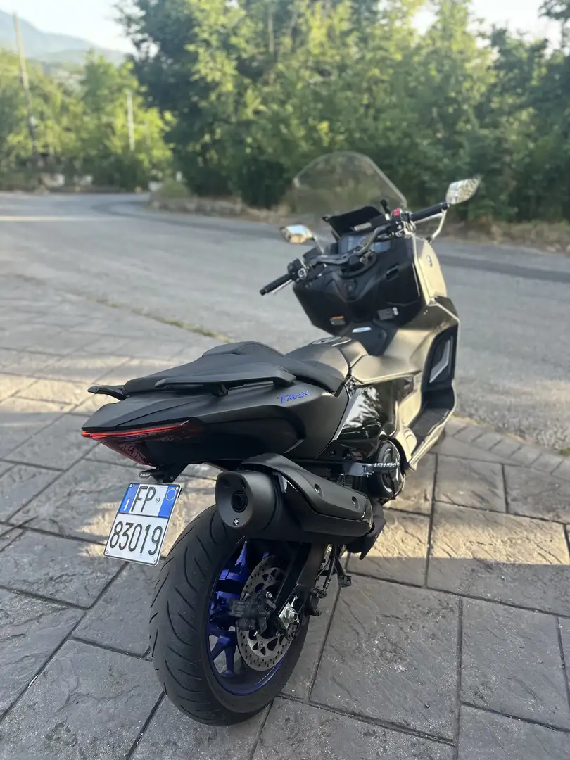 Yamaha TMAX 560 icon black - 1