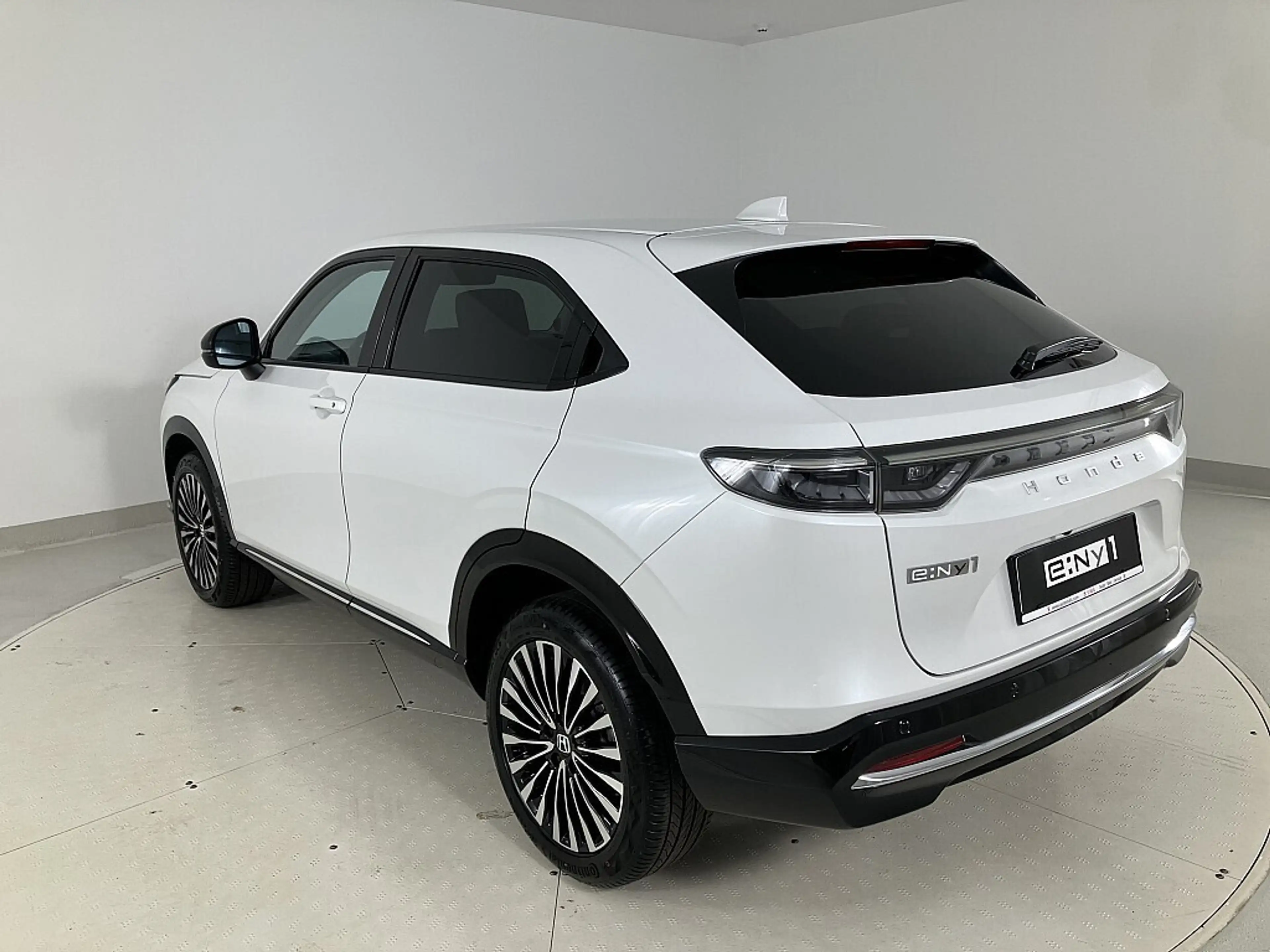 Honda e:Ny1 eNy1 68,8kWh Elegance — photo 4