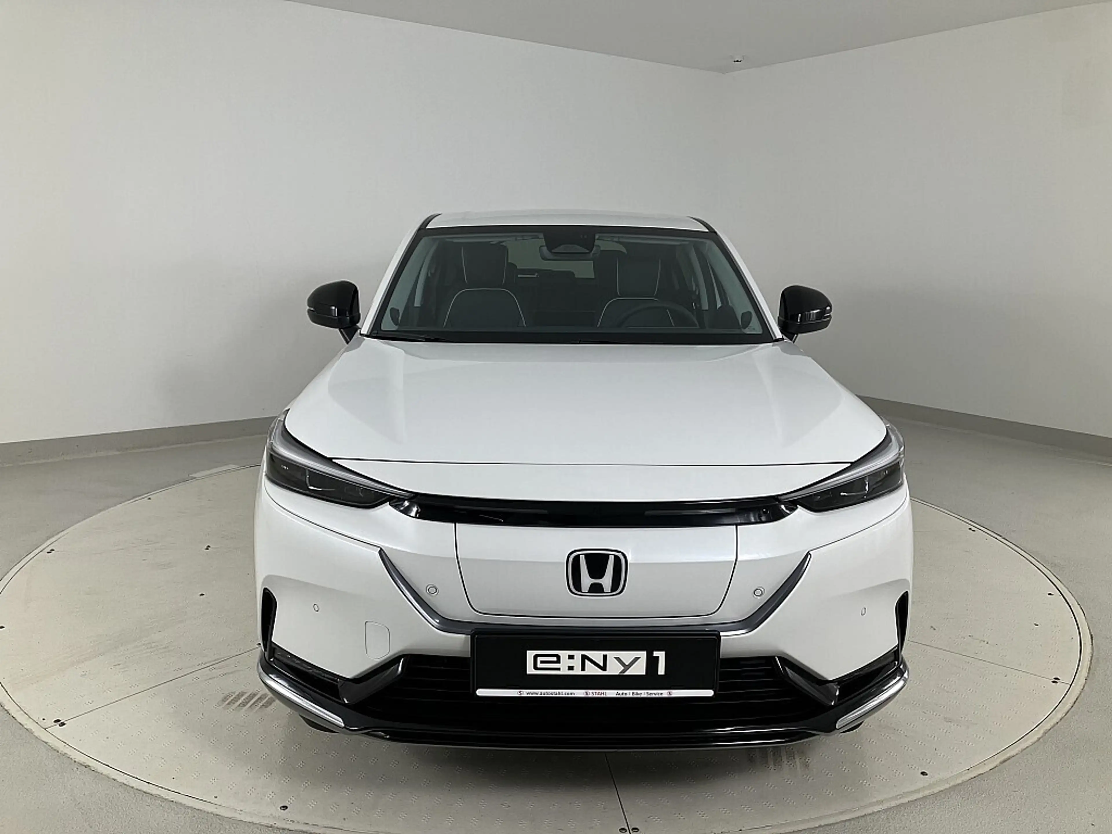 Honda e:Ny1 eNy1 68,8kWh Elegance — photo 2
