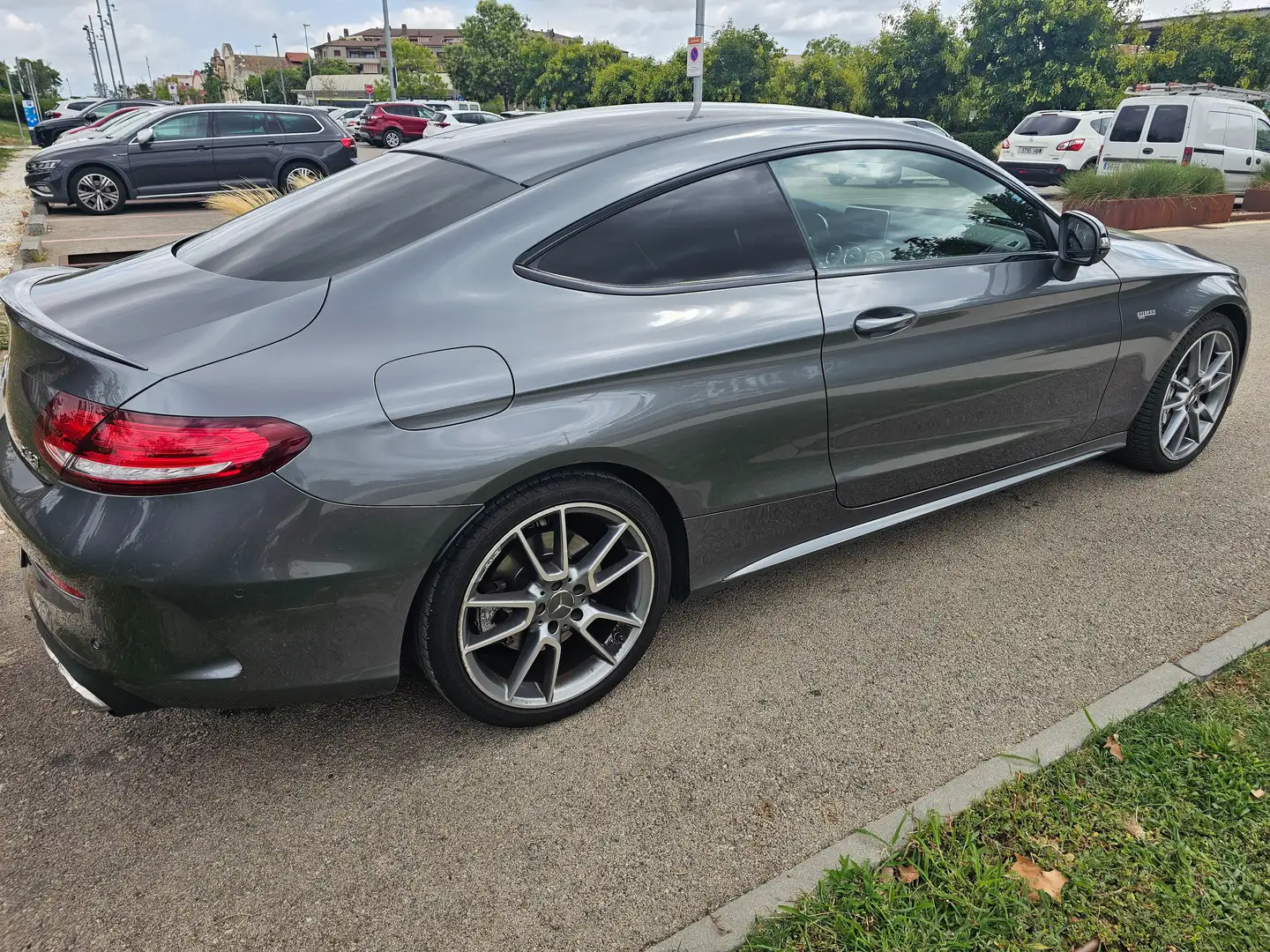 Mercedes-Benz C 43 AMG C Coupé 43 AMG 4Matic 9G-Tronic AMG Gris - 2