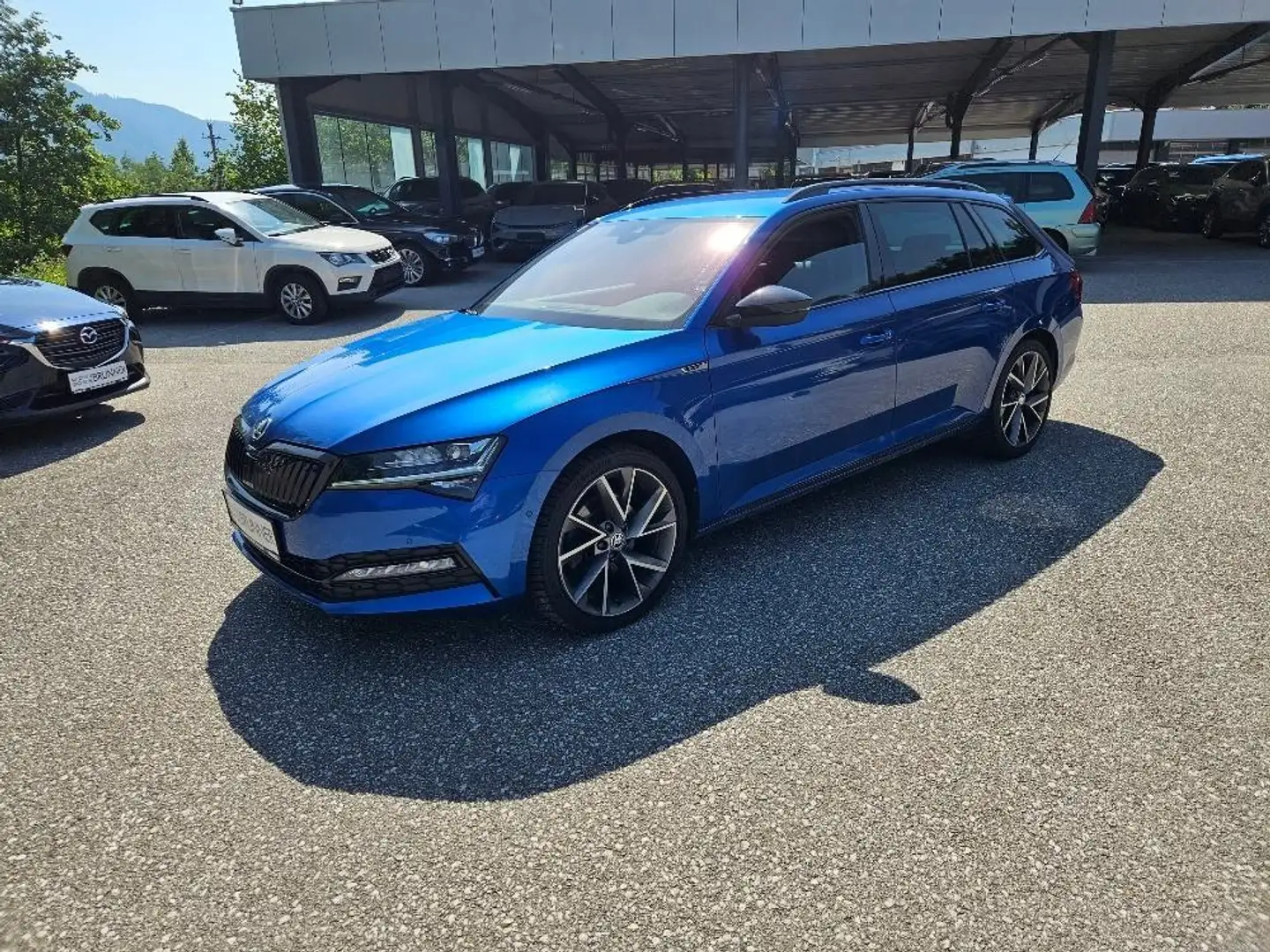 Skoda Superb Kombi 2,0 TDI 4x4 Sportline DSG Blauw - 2