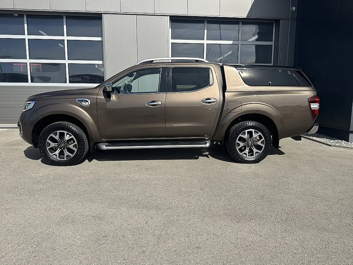 Renault Alaskan Alaskan DK Twin-Turbo dCi 190 Aut. 4WD Zen Hnědá - 2