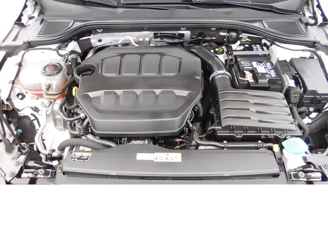 Volkswagen Golf view 14
