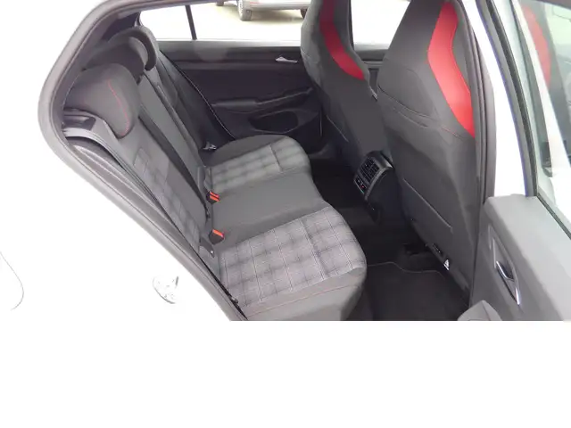 Volkswagen Golf view 12
