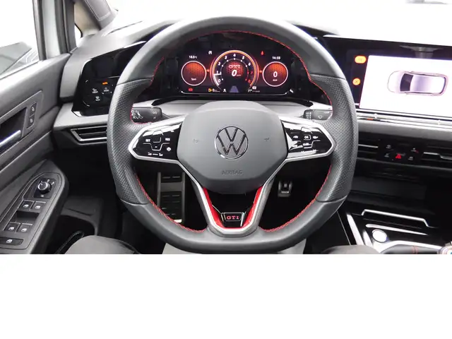 Volkswagen Golf view 8