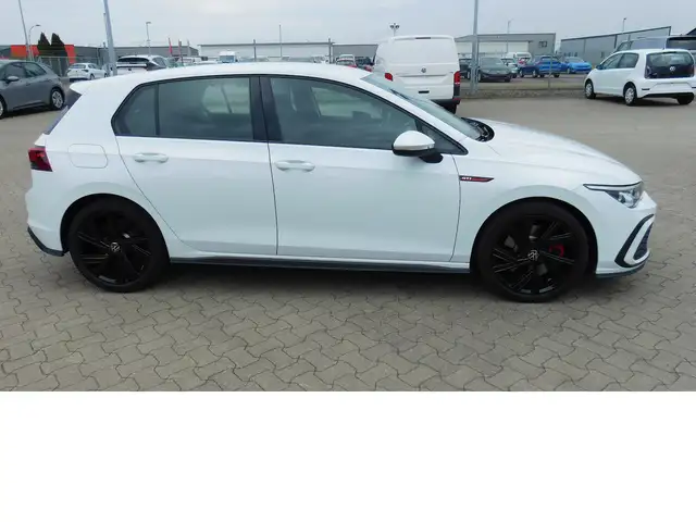 Volkswagen Golf view 2
