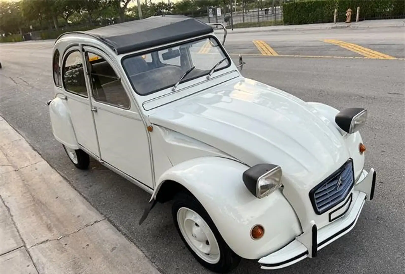 Citroen 2CV Blanche Blanc - 2