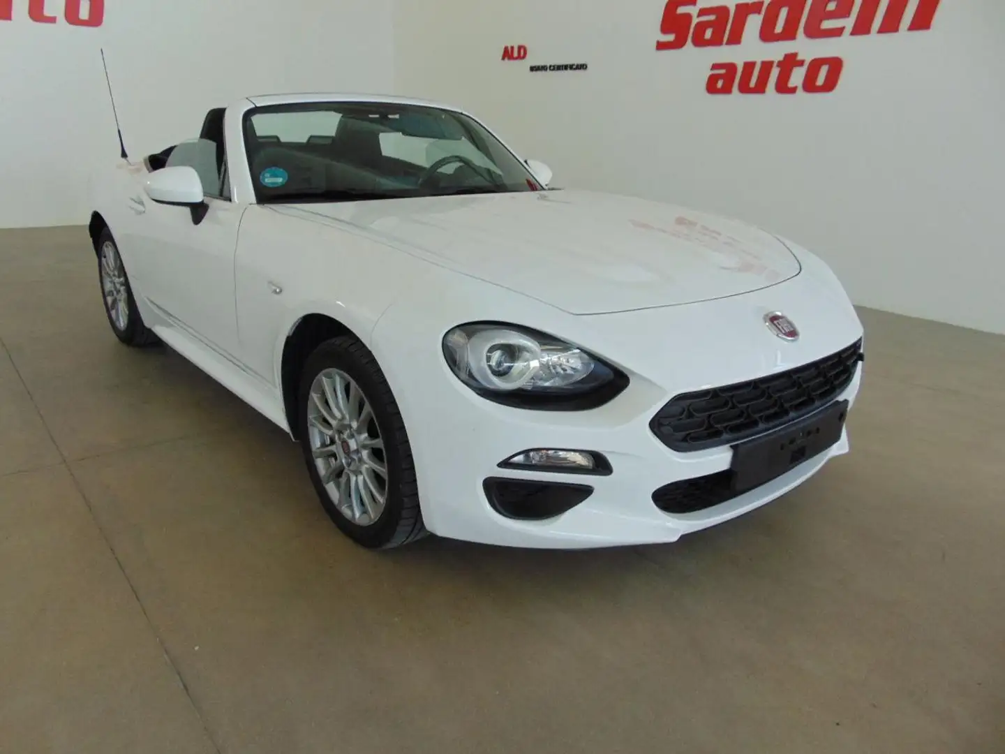 Fiat 124 Spider 1.4 MultiAir Bianco - 2