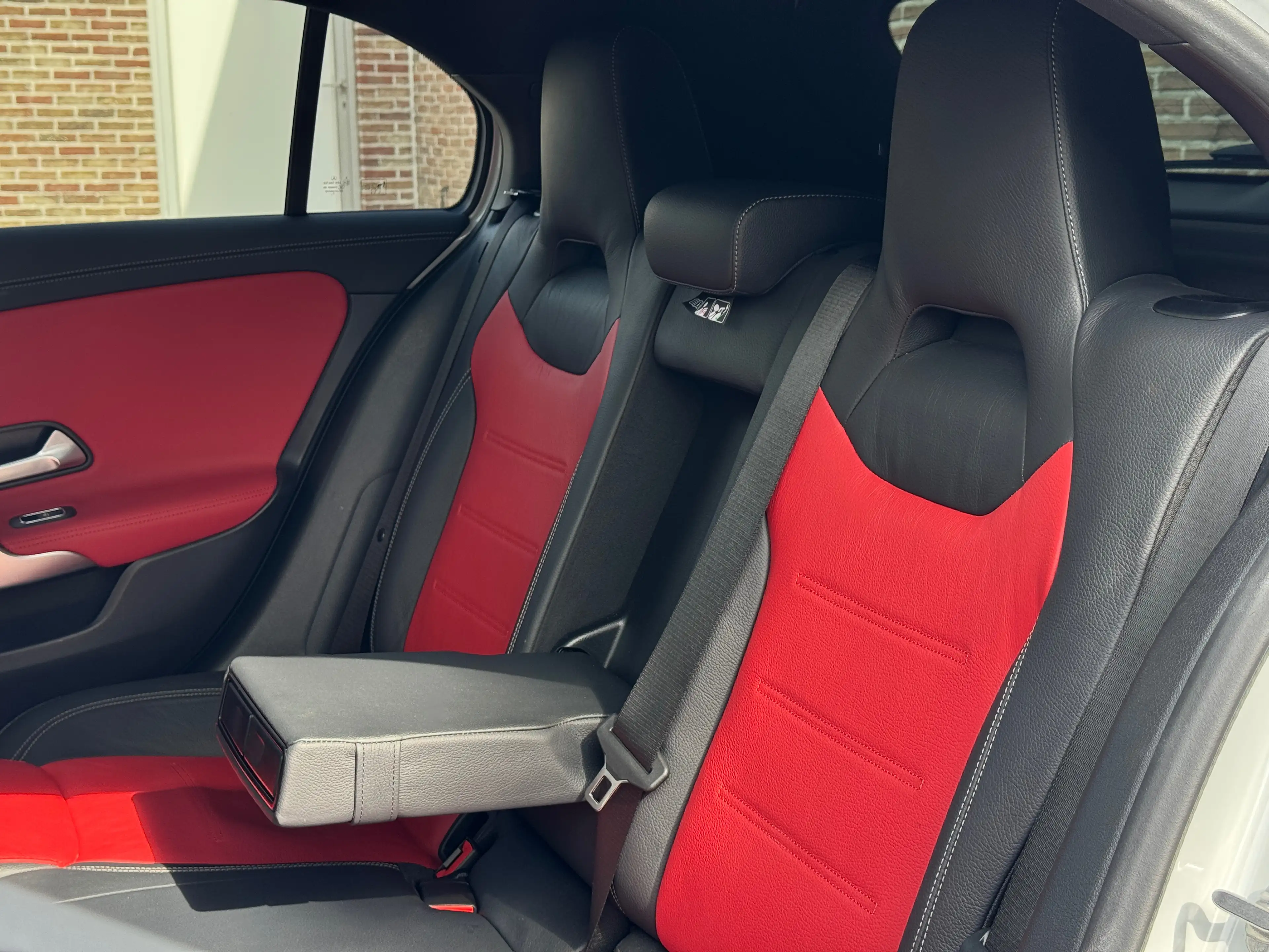 Mercedes-Benz A 45 AMG S 4MATIC+ | Pano | Aero Pack | Burmester | Dynamic Select | CarPlay — photo 8