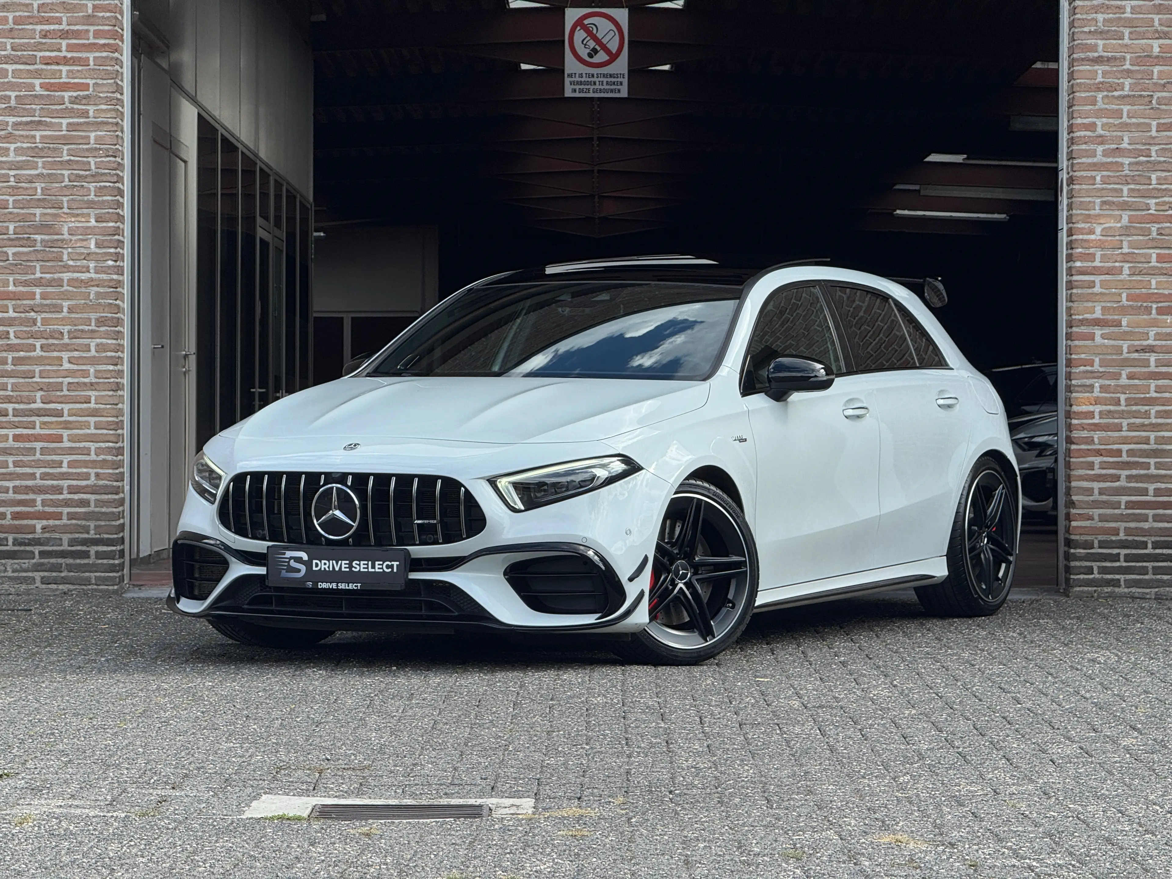 Mercedes-Benz A 45 AMG S 4MATIC+ | Pano | Aero Pack | Burmester | Dynamic Select | CarPlay — photo 3