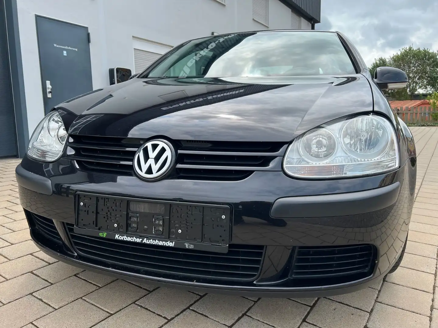 Volkswagen Golf V Lim. Trendline Schwarz - 1