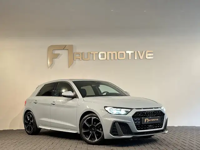 Audi A1 view 4