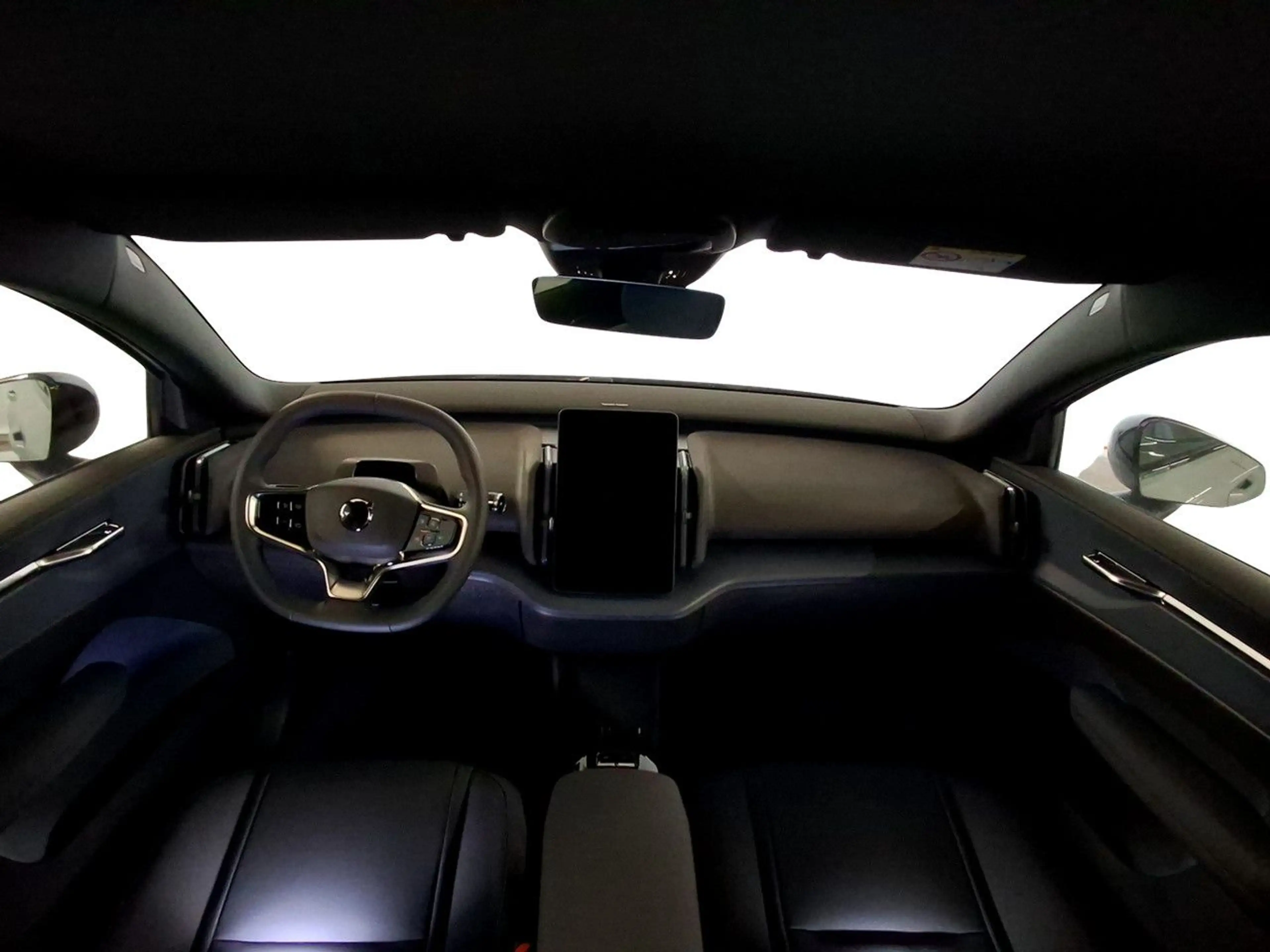 Volvo EX30 Plus 2WD Pure Electric !! SITZ-U. LKRHZG !! — photo 15