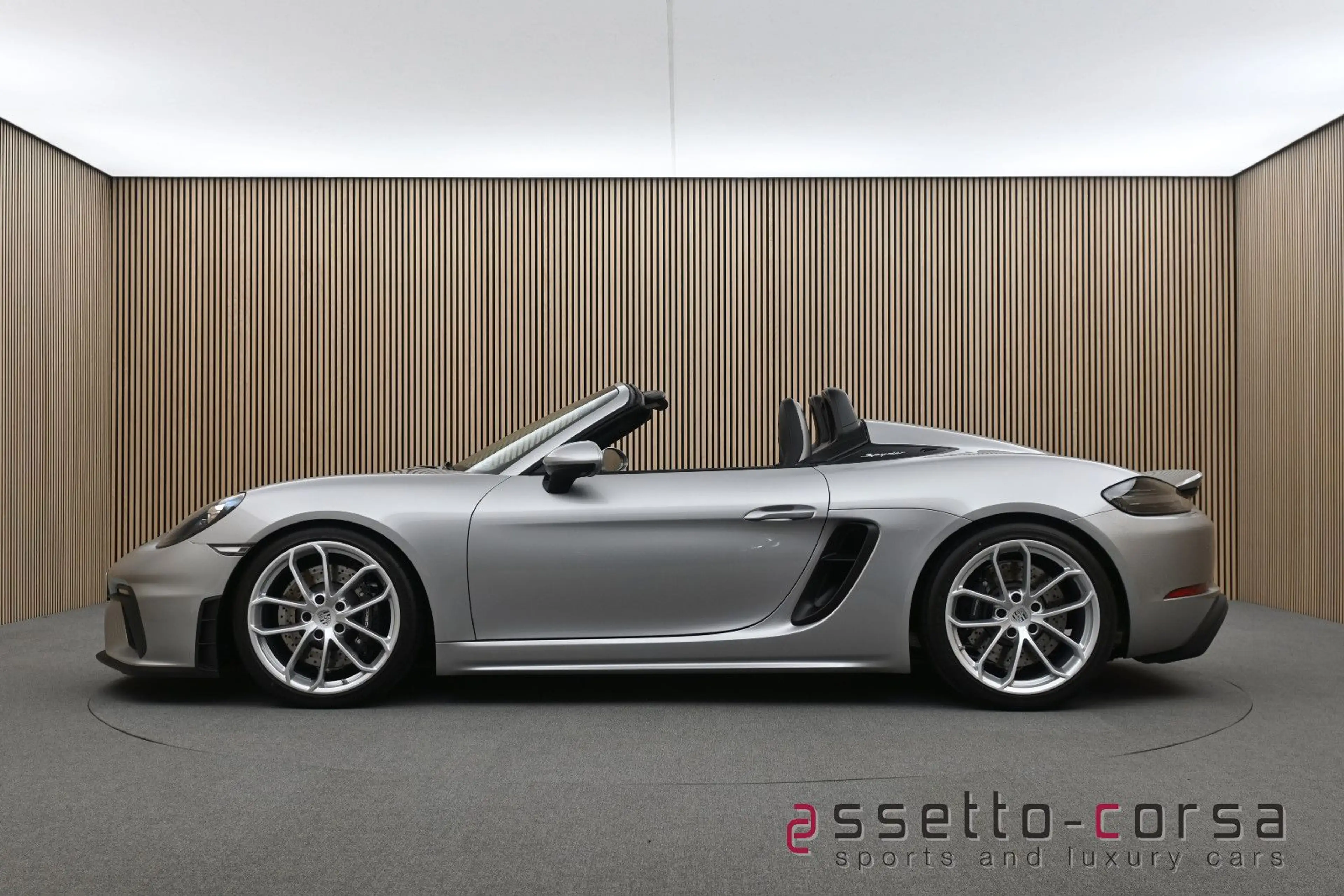 Porsche Boxster 718 Boxster Spyder*18-W*PDC*CarPlay