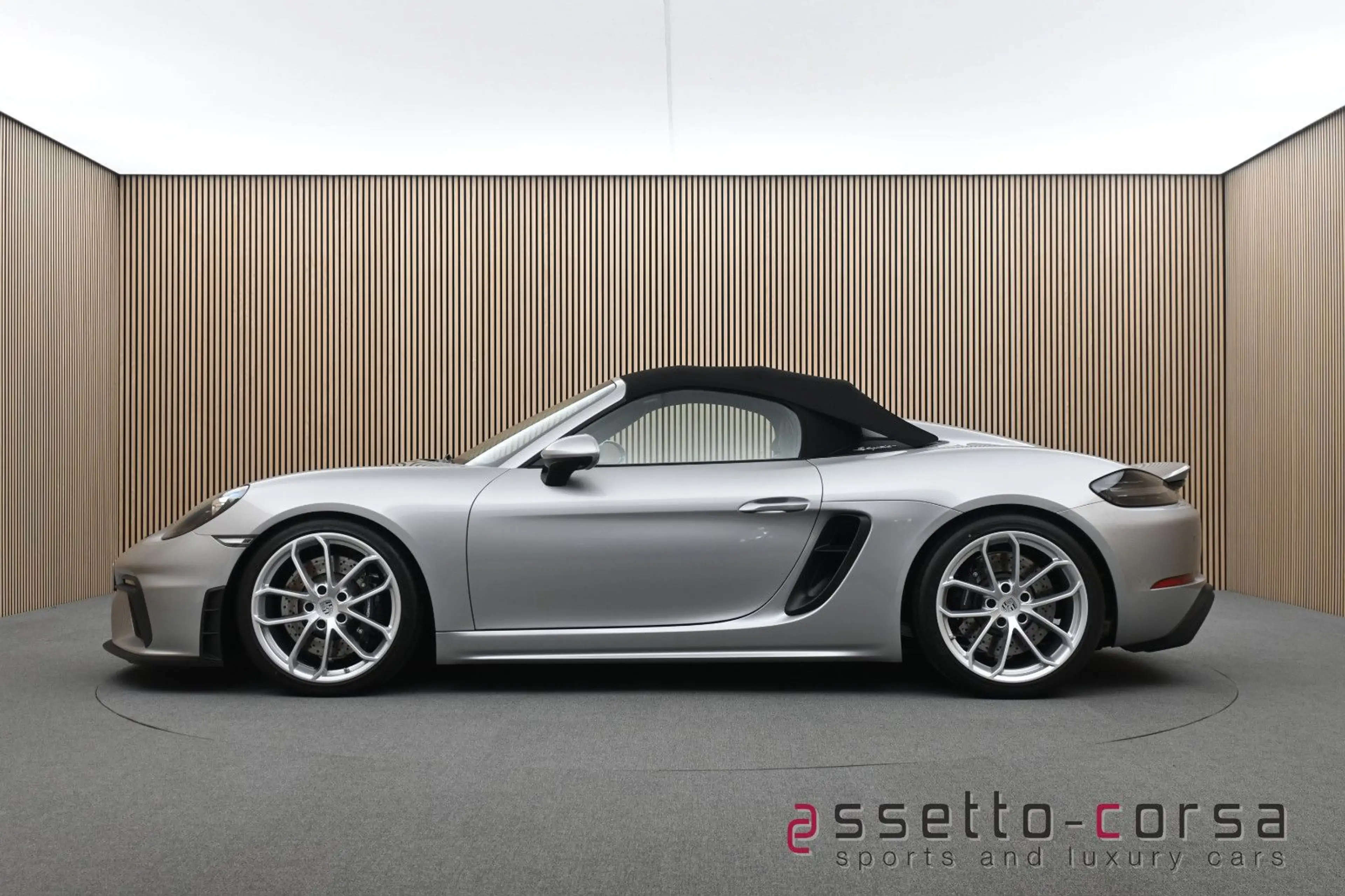 Porsche Boxster 718 Boxster Spyder*18-W*PDC*CarPlay — photo 9