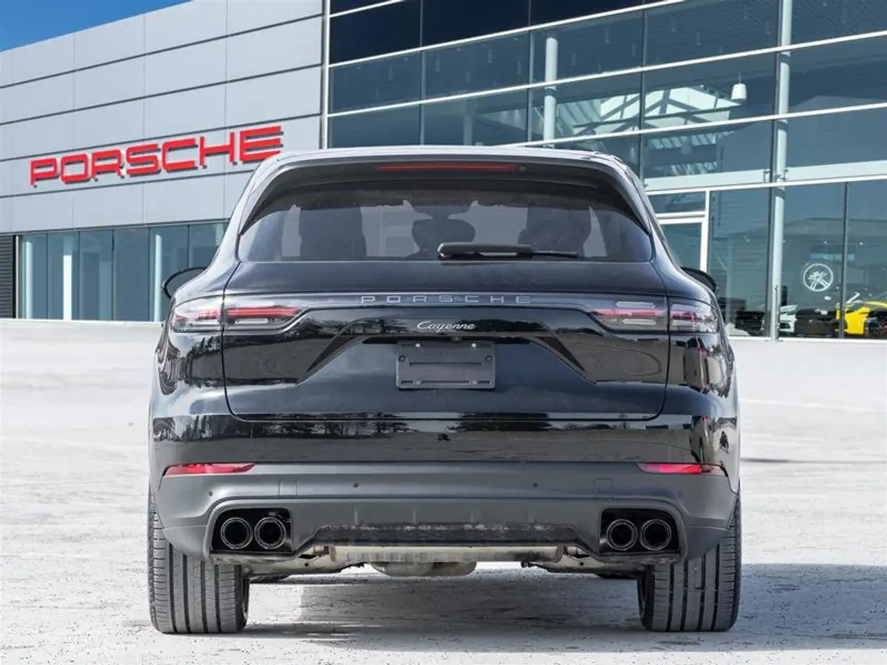 Porsche Cayenne снимка Porsche Cayenne