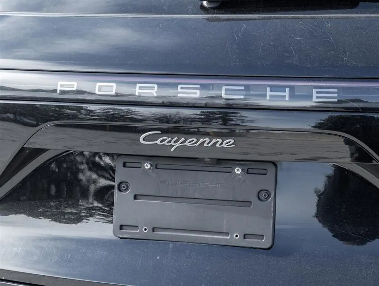 Porsche Cayenne снимка Porsche Cayenne