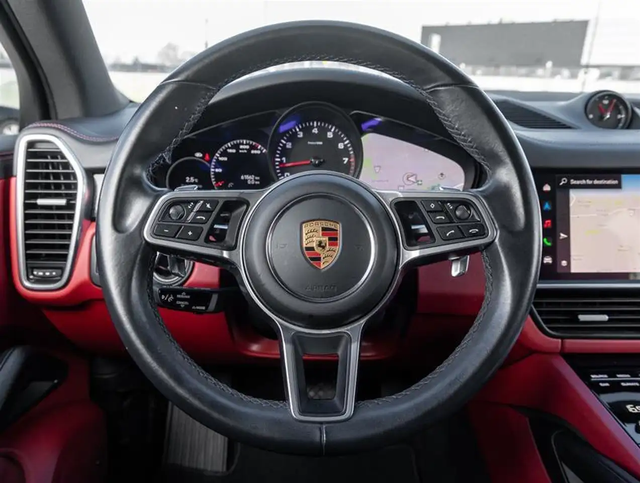 Porsche Cayenne снимка Porsche Cayenne